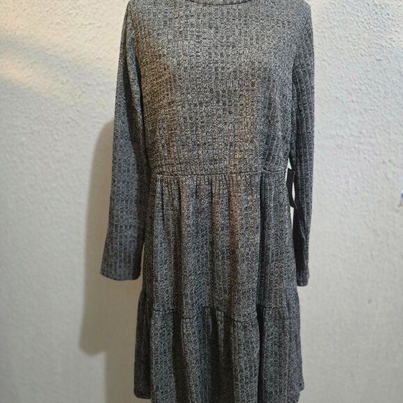 NWT Maggy London Womens Gray Textured Long Sleeve Tiered Dress Size 12 - Picture 4 of 10
